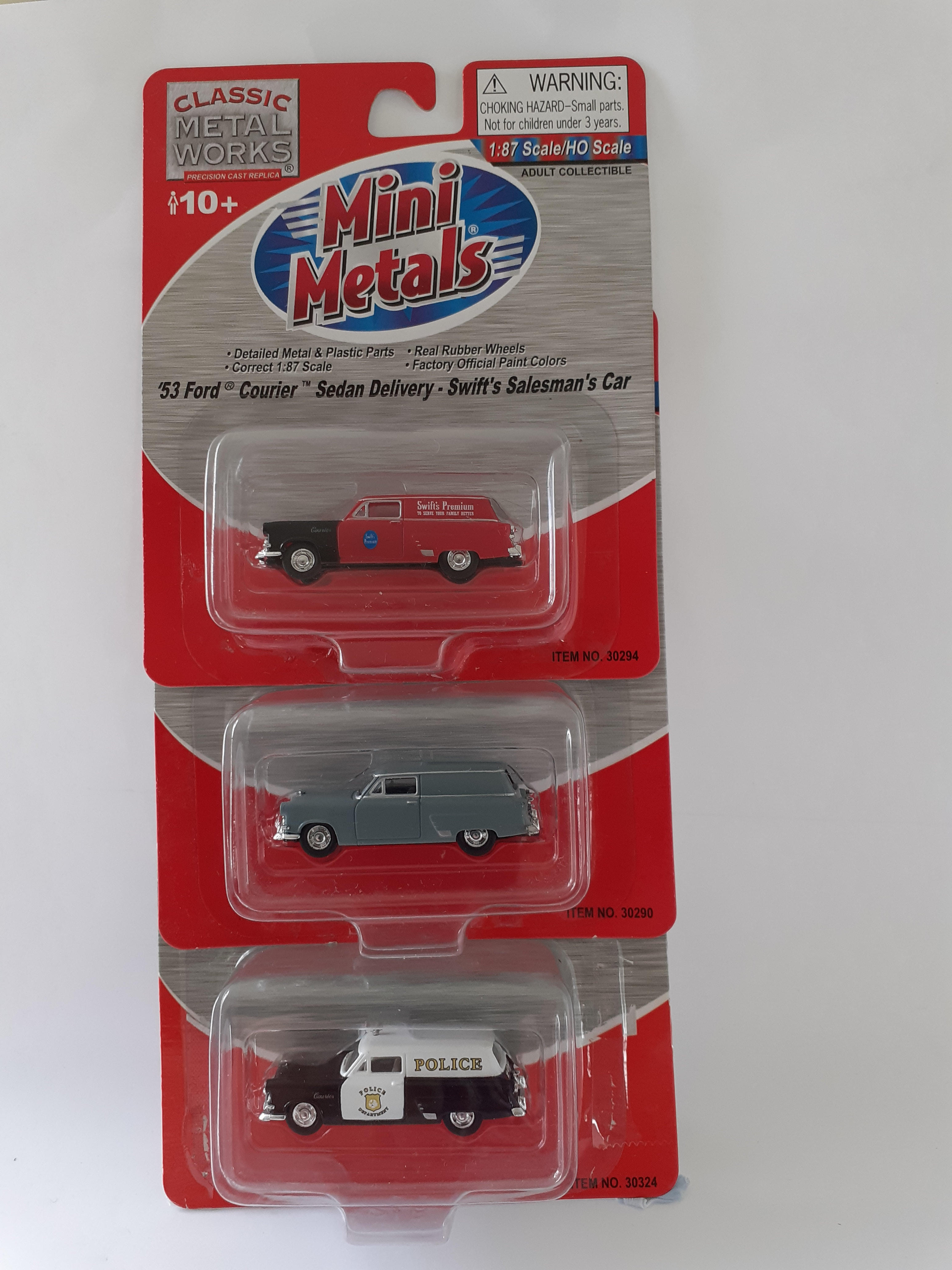 Raven HO Scale Ford Courier Sedan 